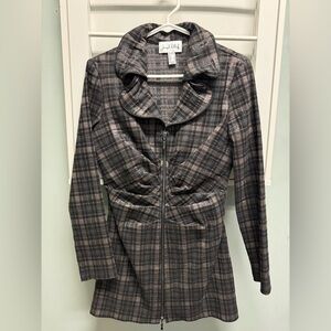 Joseph Ribkoff women’s black long fancy jacket, size 8.